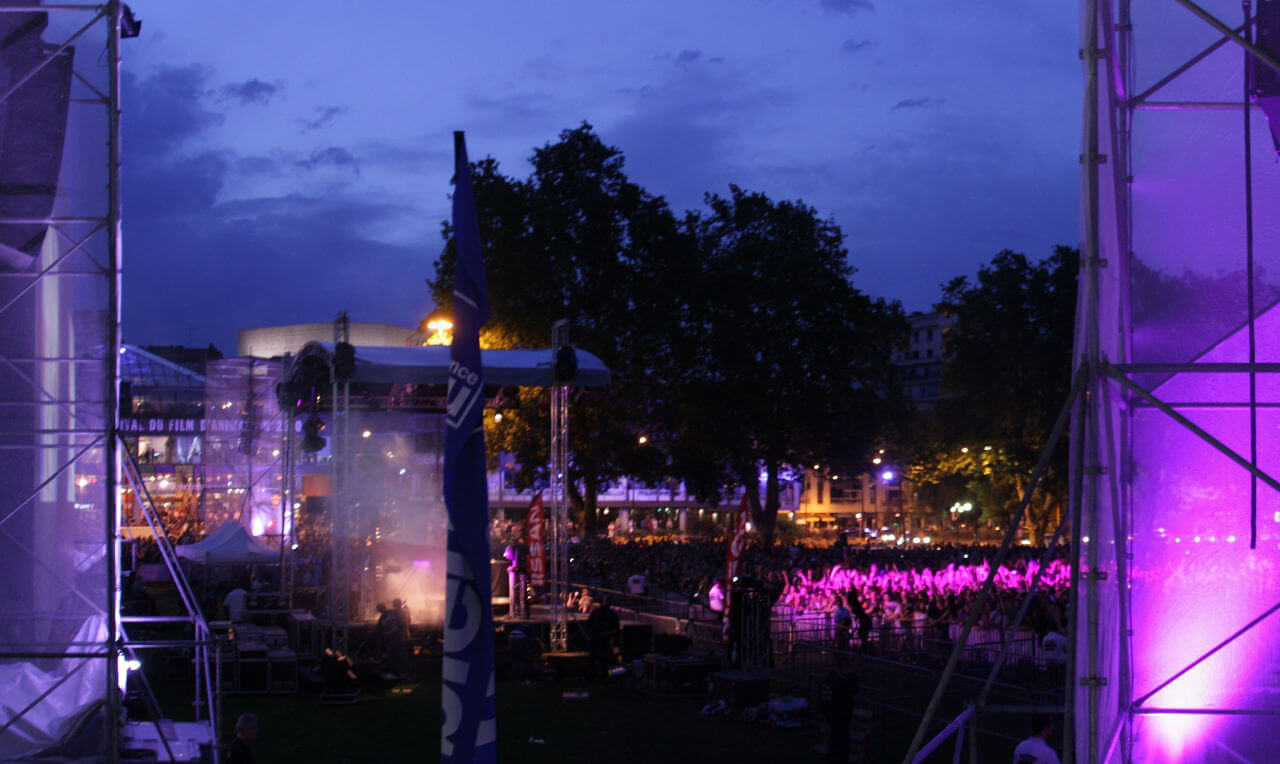Grand spectacle sur le Paquier