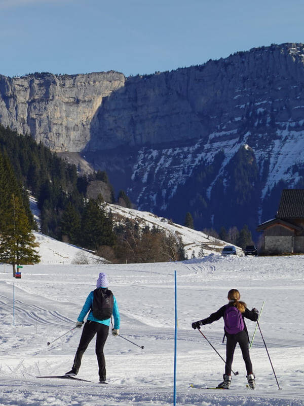 Plateau des Glières ski fond glieres skieurs de fond