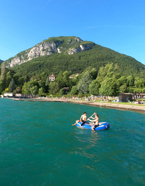 Plage de Menthon-Saint-Bernard