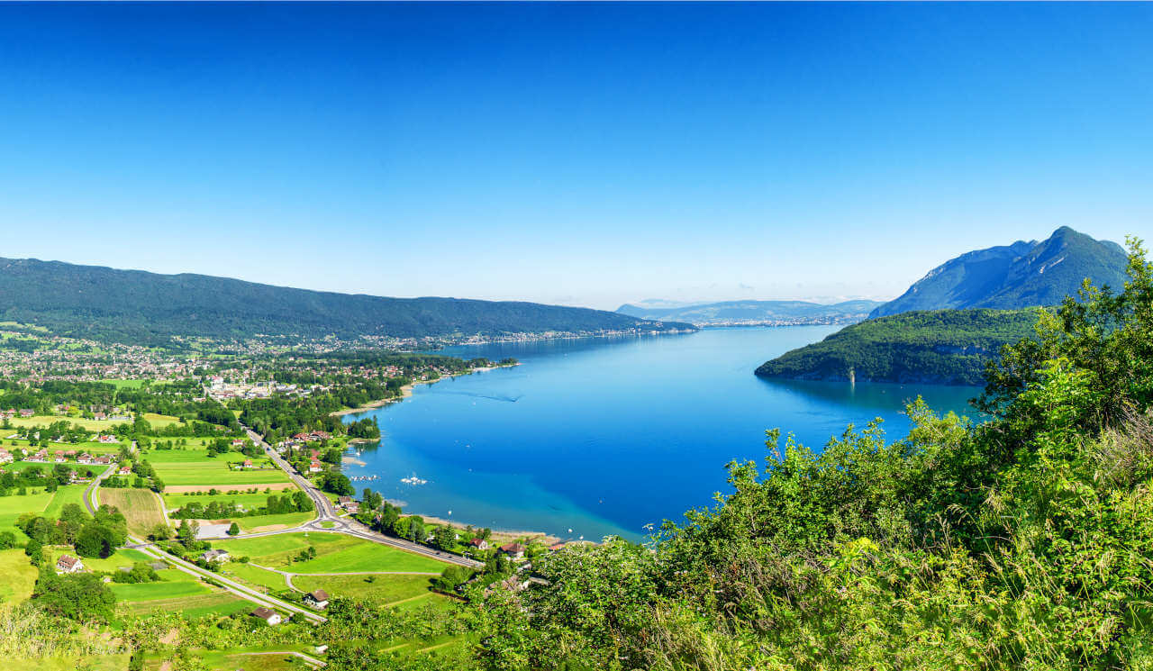 lac-annecy-depuis-roc-des-boeufs Panorama du lac d'Annecy depuis Duingt