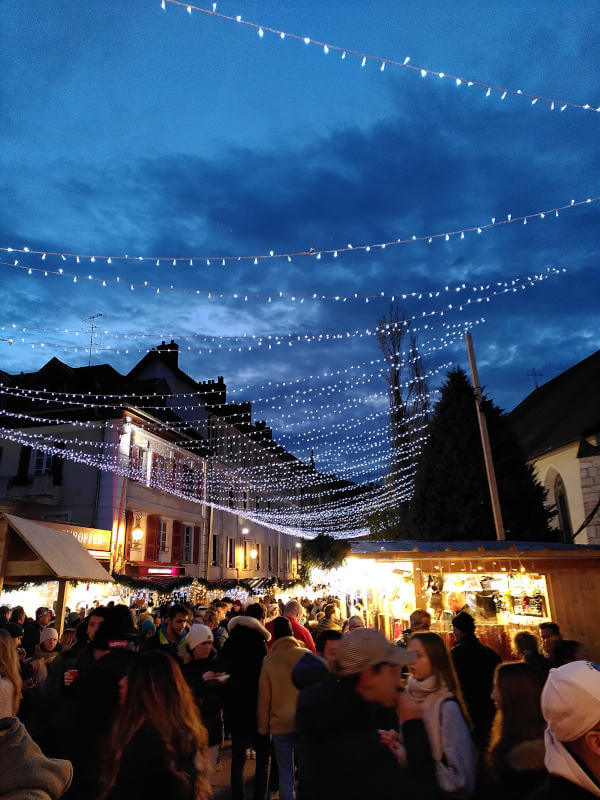 Marché de Noël à Annecy et animations de Noël marche noel annecy mairie Marché de noël Annecy